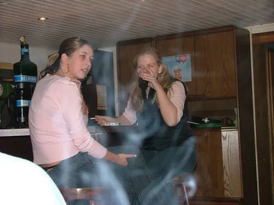 2004 - Feier 2. Mannschaft Dez.