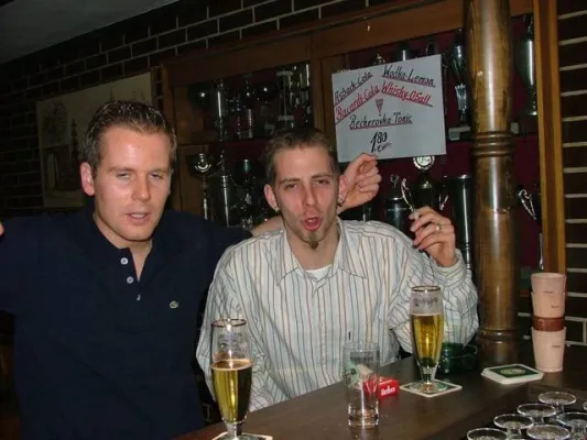 2004 - Feier 2. Mannschaft Dez.