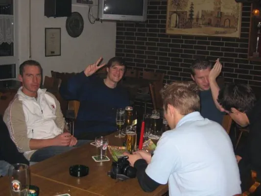 2004 - Feier 2. Mannschaft Dez.